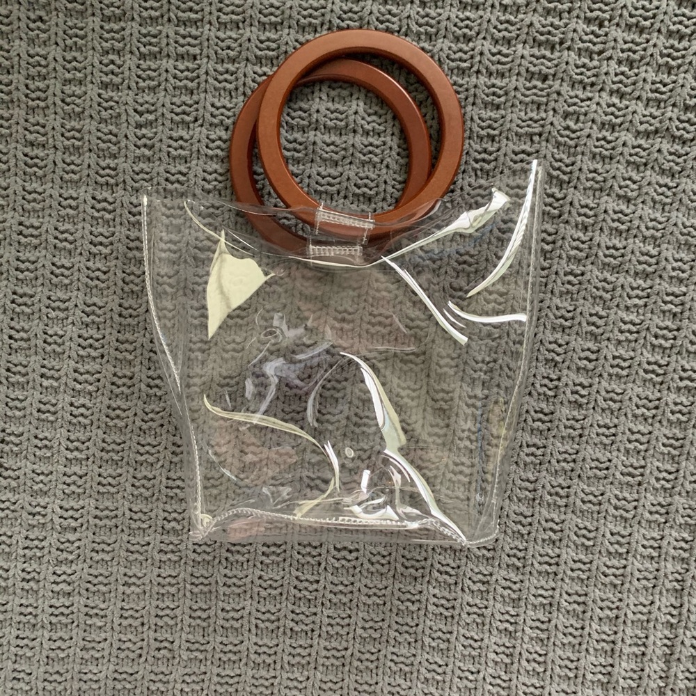 Clear tote bag with wooden handle